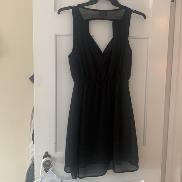 L A Hearts black dress with tiny buttons partial open back - Picture 2 of 3